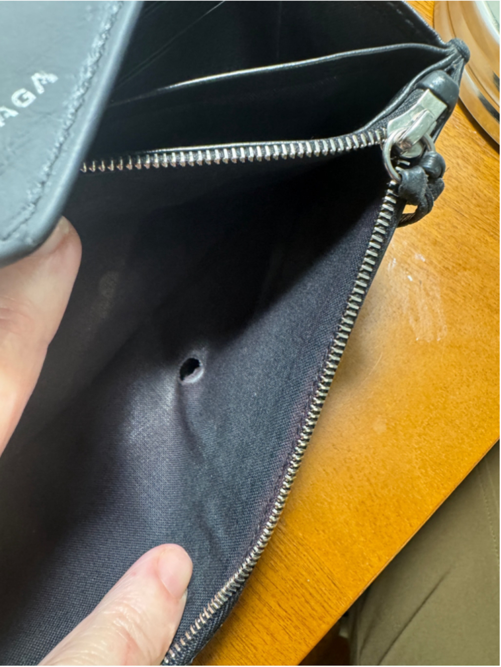 Balenciaga Black Leather Envelope Large Wallet - Picture 5 of 9